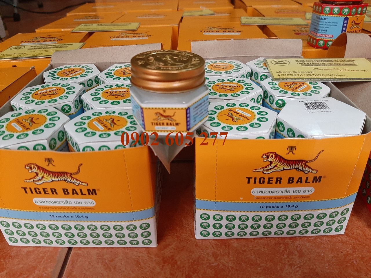 Dầu cù là Tiger Balm